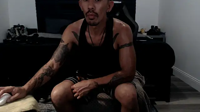 Snapshot of inc25cb@xh chatting on March 15, 6:41 am inc25cbxh online show from March 15, 6:41 am