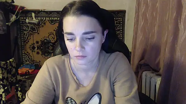 Snapshot of AlisaLaDiva chatting on December 3, 9:45 pm AlisaLaDiva online show from December 3, 9:45 pm