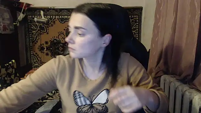 Snapshot of AlisaLaDiva chatting on December 9, 8:33 pm AlisaLaDiva online show from December 9, 8:33 pm