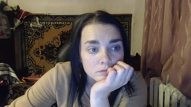 Snapshot of AlisaLaDiva chatting on December 13, 8:47 pm AlisaLaDiva online show from December 13, 8:47 pm