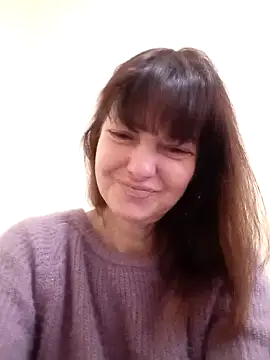 Snapshot of TiAmorre chatting on January 7, 10:43 am TiAmorre online show from January 7, 10:43 am