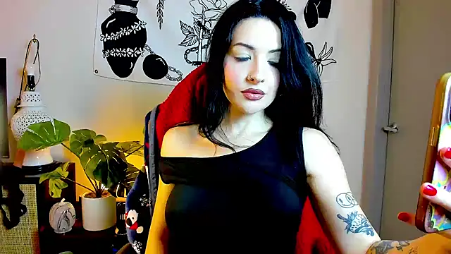 Snapshot of MelroseStrip chatting on October 30, 9:48 pm MelroseStrip online show from October 30, 9:48 pm