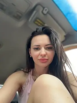 Snapshot of PrincessaHill_ chatting on June 4, 9:37 am PrincessaHill online show from June 4, 9:37 am