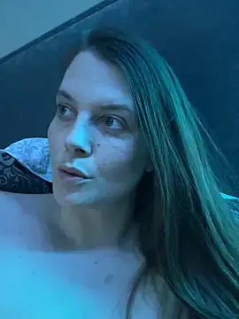 Snapshot of newMichelle chatting on December 9, 6:57 pm newMichelle online show from December 9, 6:57 pm