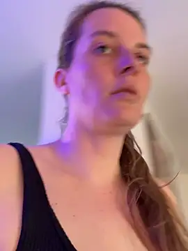 newMichelle online show from April 14, 5:57 am