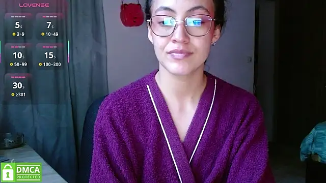 Snapshot of Olivia_Bright chatting on February 9, 11:09 pm Olivia Bright online show from February 9, 11:09 pm