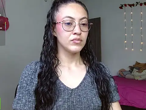 Snapshot of Olivia_Bright chatting on March 2, 7:10 pm Olivia Bright online show from March 2, 7:10 pm