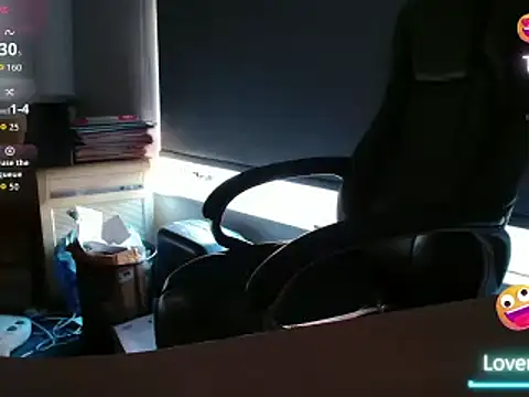 Snapshot of bigbadjon69 chatting on June 10, 2:49 pm bigbadjon69 online show from June 10, 2:49 pm