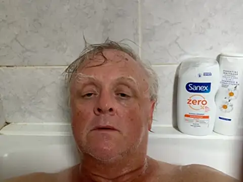 Snapshot of bigbadjon69 chatting on July 21, 11:01 am bigbadjon69 online show from July 21, 11:01 am