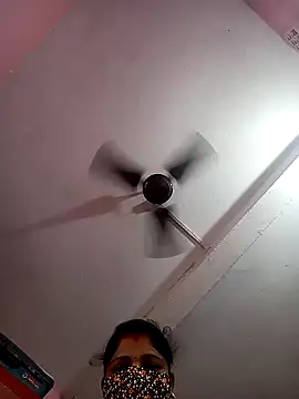 Snapshot of sweet_rasmalai chatting on February 24, 9:21 am sweet rasmalai online show from February 24, 9:21 am