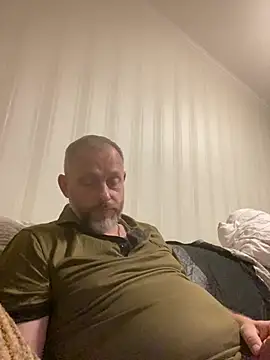 Snapshot of GHsveter chatting on June 7, 7:50 pm GHsveter online show from June 7, 7:50 pm