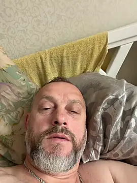 Snapshot of GHsveter chatting on June 9, 5:41 am GHsveter online show from June 9, 5:41 am