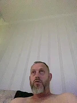 Snapshot of GHsveter chatting on June 18, 9:25 am GHsveter online show from June 18, 9:25 am