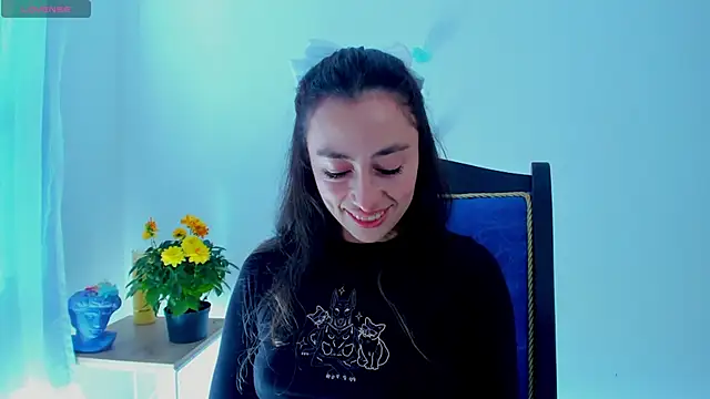 Amatiista online show from March 17, 7:15 pm