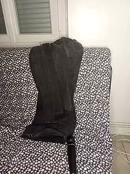 callmelouve online show from April 11, 3:05 pm