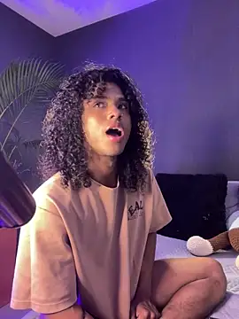 Lucas eevans online show from November 15, 1:25 am