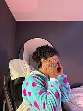 Lucas eevans online show from March 12, 12:44 pm