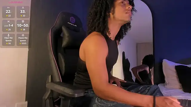 Lucas eevans online show from April 13, 12:32 pm