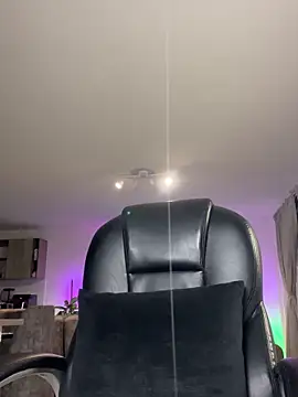 Frank Farrell online show from February 18, 1:12 am