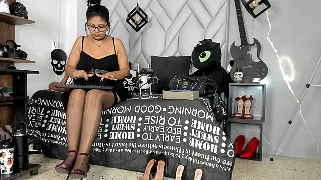 Snapshot of MirandaHaguen chatting on June 20, 8:55 pm MirandaHaguen online show from June 20, 8:55 pm