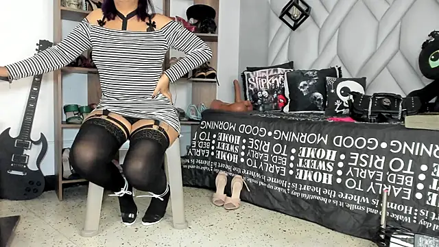 Snapshot of MirandaHaguen chatting on July 2, 8:59 pm MirandaHaguen online show from July 2, 8:59 pm