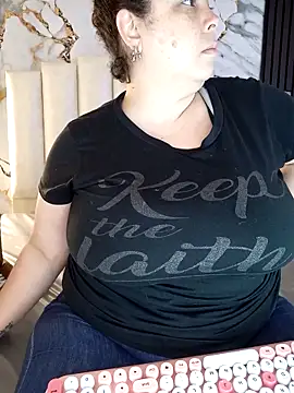 Snapshot of mollieblue69 chatting on April 30, 12:44 pm mollieblue69 online show from April 30, 12:44 pm