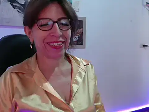 Chayla Ruiz online show from December 31, 12:57 pm