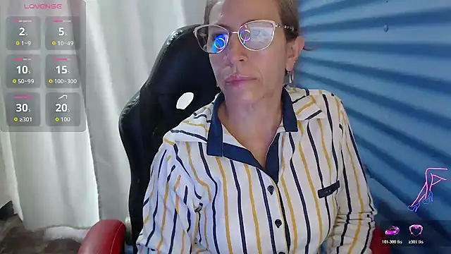 Snapshot of Chayla_Ruiz chatting on April 21, 5:39 pm Chayla Ruiz online show from April 21, 5:39 pm