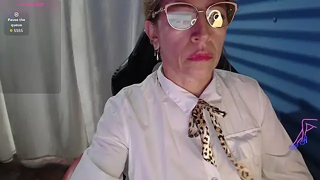 Snapshot of Chayla_Ruiz chatting on April 29, 8:04 pm Chayla Ruiz online show from April 29, 8:04 pm