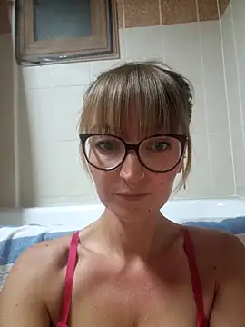 MissMialicious online show from March 16, 3:17 pm