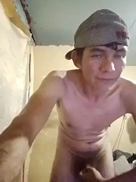 Snapshot of MarsWood chatting on February 13, 2:40 am MarsWood online show from February 13, 2:40 am