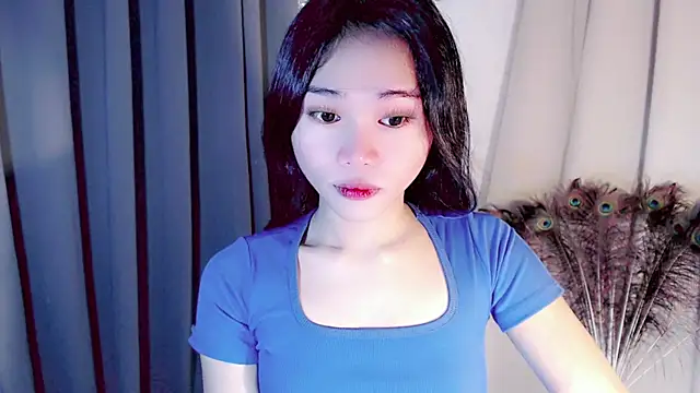 amomentoflust69 online show from February 9, 5:55 am