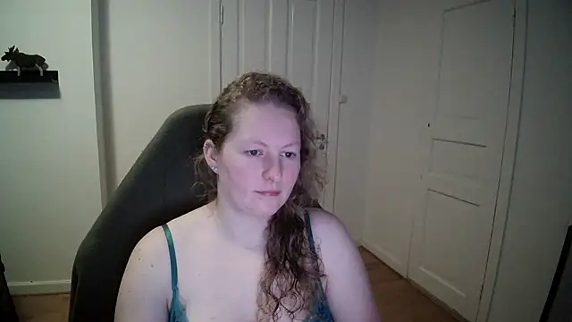 Girlnina-1995 online show from December 3, 10:17 am