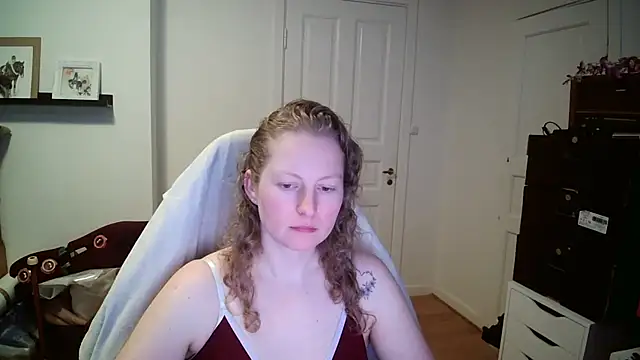 Girlnina-1995 online show from February 12, 12:00 pm