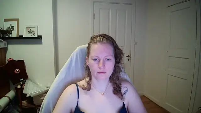 Girlnina-1995 online show from March 4, 8:42 am