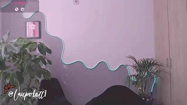 LauPolett online show from December 31, 8:56 pm