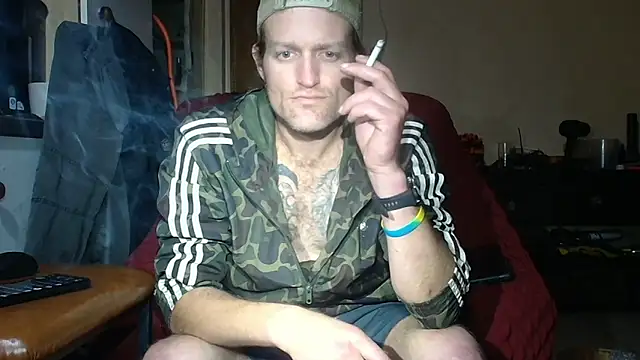 Snapshot of the-billy-blue chatting on June 4, 11:22 pm the-billy-blue online show from June 4, 11:22 pm