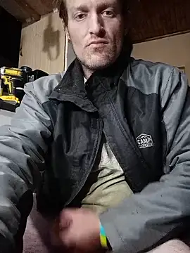 Snapshot of the-billy-blue chatting on June 6, 11:53 pm the-billy-blue online show from June 6, 11:53 pm