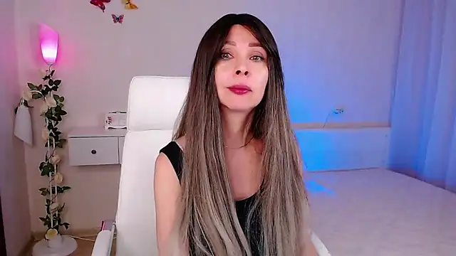 wendifoste online show from February 7, 9:15 pm