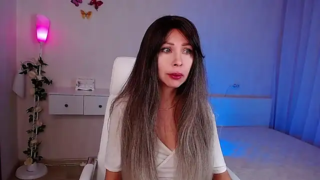 wendifoste online show from November 17, 6:35 pm