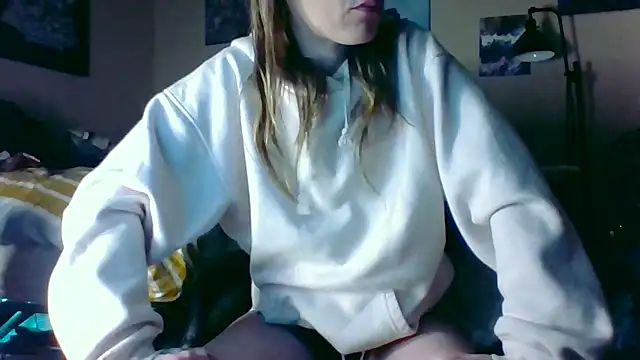 eatmeplease44 online show from March 9, 4:55 pm