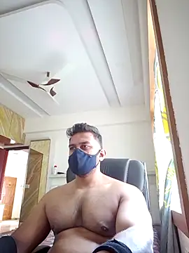 kaizercool1 online show from December 17, 6:19 am