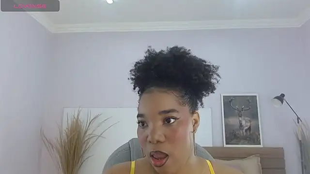 Snapshot of kimara_lion chatting on June 24, 4:11 am kimara lion online show from June 24, 4:11 am