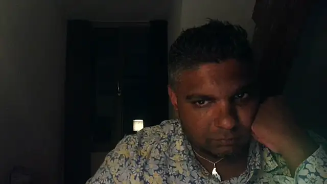 Snapshot of Bandusrilankasexymen chatting on March 13, 6:25 pm Bandusrilankasexymen online show from March 13, 6:25 pm