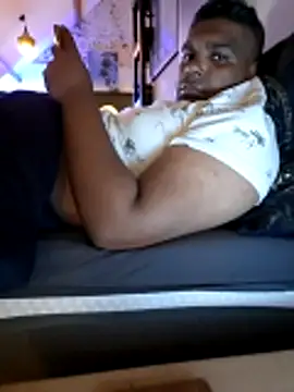 Snapshot of Bandusrilankasexymen chatting on April 3, 7:45 pm Bandusrilankasexymen online show from April 3, 7:45 pm