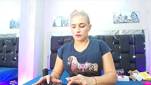 Snapshot of _carolina_fox chatting on March 20, 3:02 am carolina fox online show from March 20, 3:02 am
