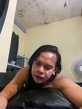 sweetyula online show from May 15, 11:23 pm