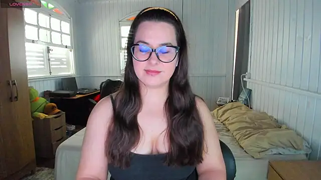 Snapshot of anna_love_hot chatting on September 24, 4:21 pm anna love hot online show from September 24, 4:21 pm