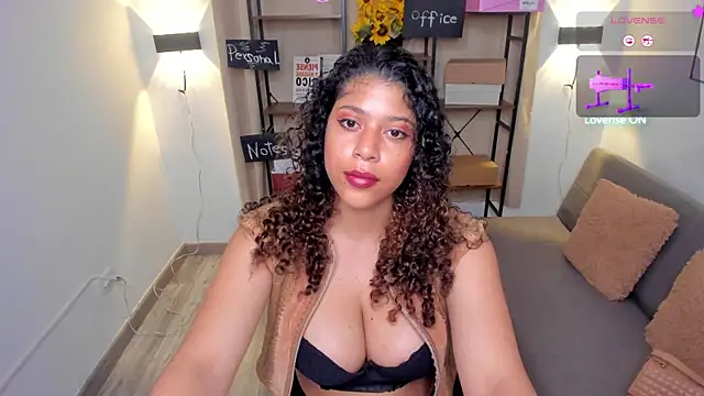 LilyBrunette online show from April 1, 12:22 am
