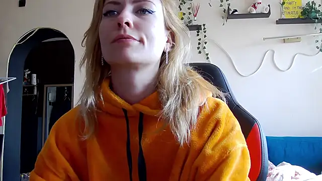 karo123421 online show from February 25, 9:19 am